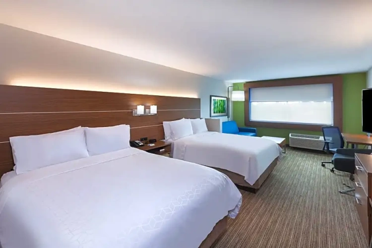 Quadruple Suite