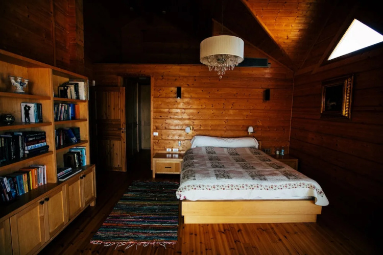 Alexis Wooden House