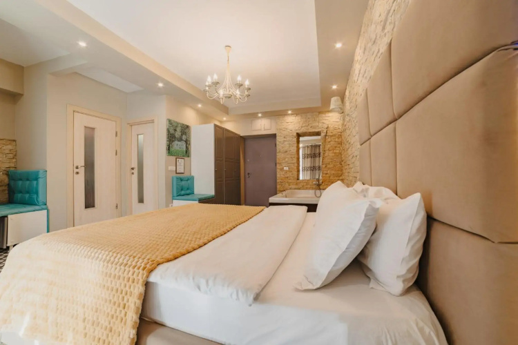 Romantic Jacuzzi Belleview Studio