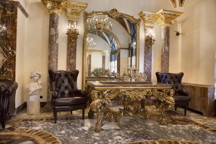 Des Epoques Hotel