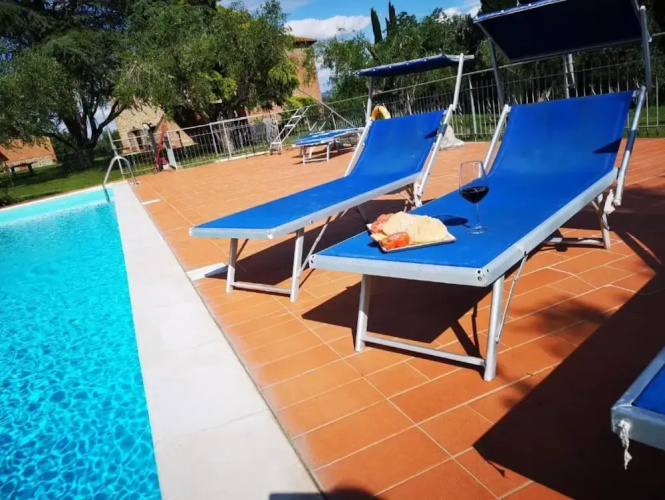 Poppy apt with shared pool