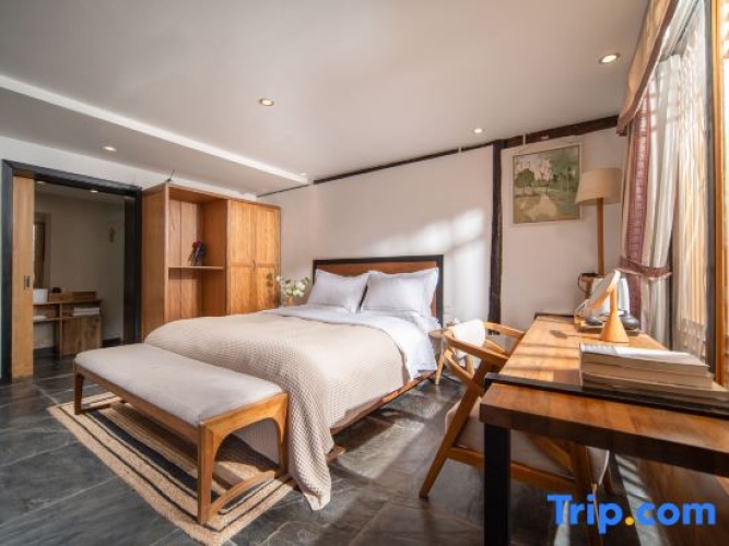 Standard Double room with courtyard view