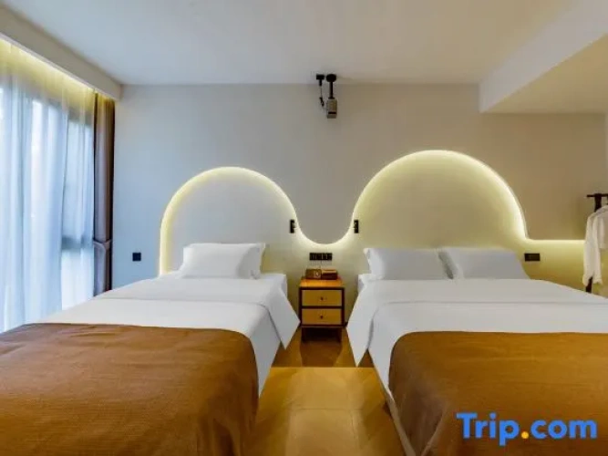 2 Bedrooms Deluxe Family Suite