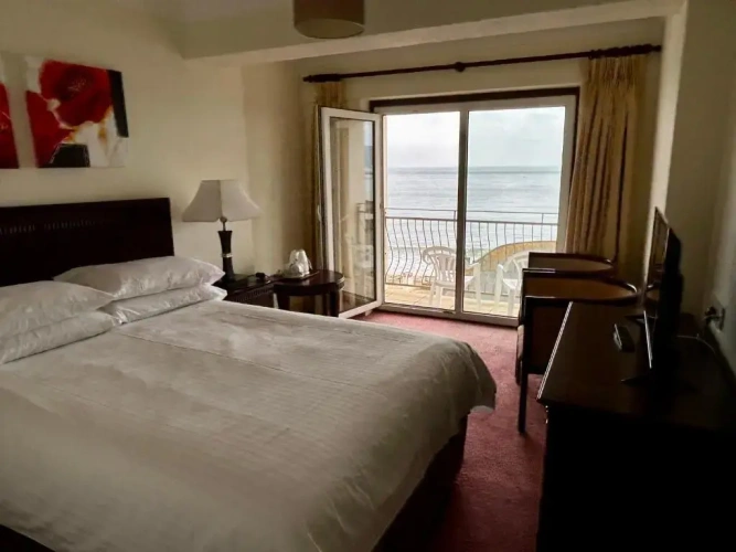 Family Suite with balcony and with sea view