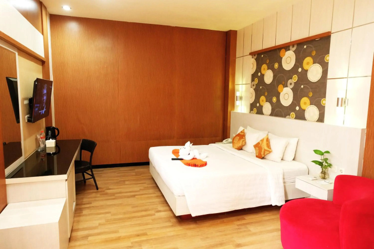 Halogen Hotel