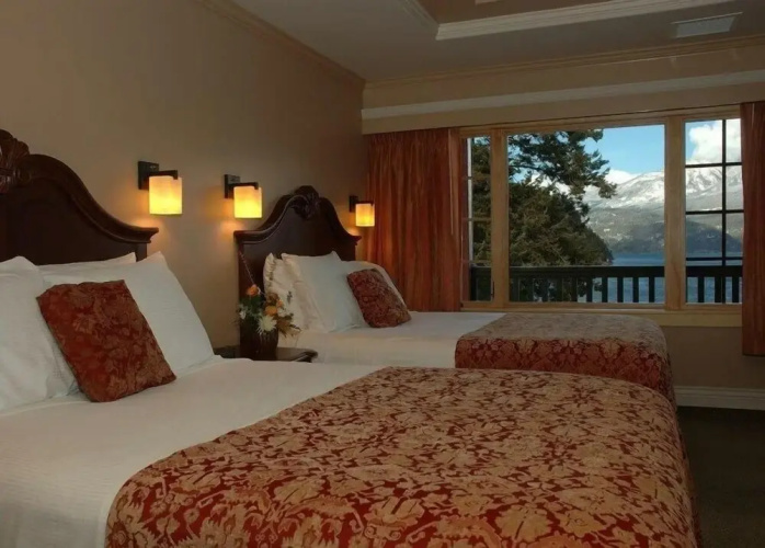 Kaslo Hotel