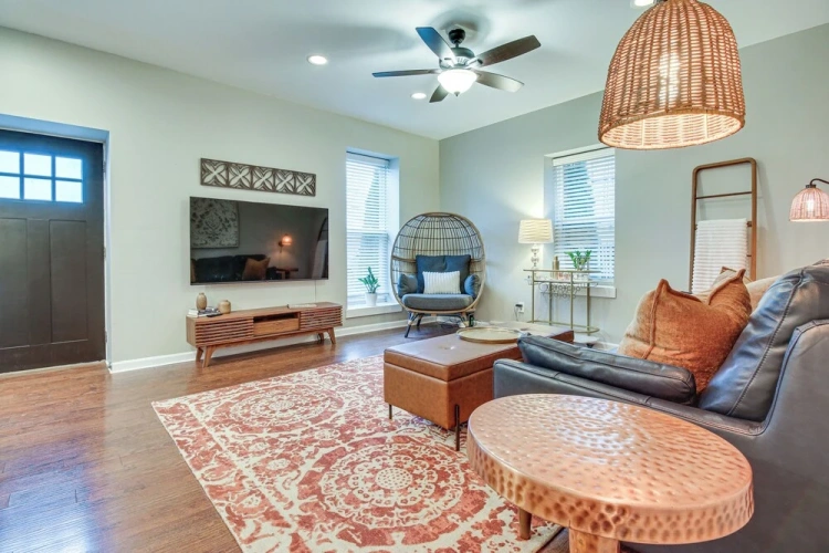 1 Bedroom Apartment