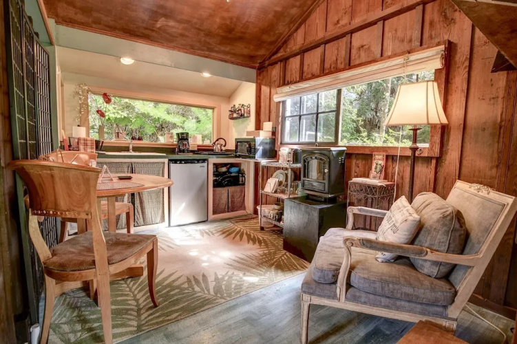 Volcano Artist Cottage
