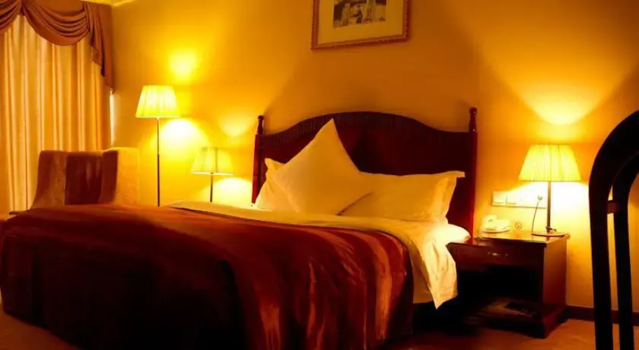 Pu'er Jingland Hotel