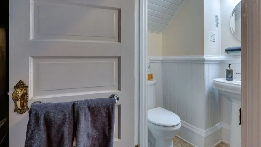 Elegant 2BR on Forsyth Park