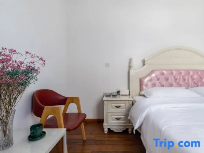Standard room with river view