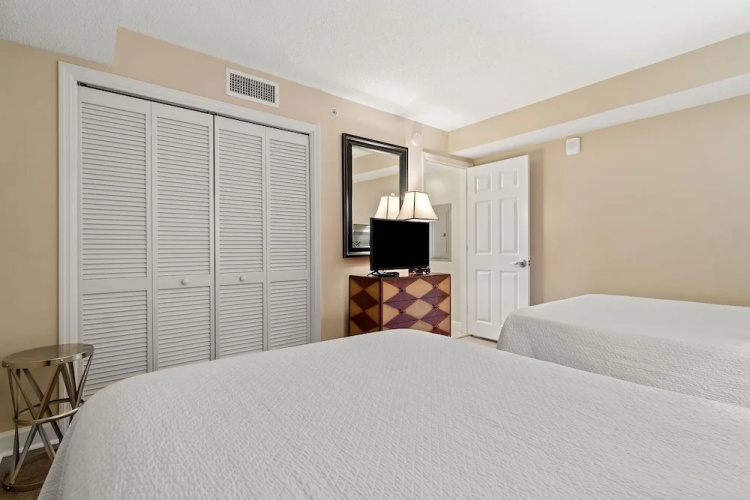 Sandy Key 825