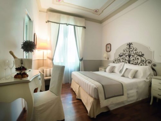 Hotel Jolanda photo 32