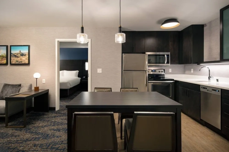 2 Bedrooms Suite