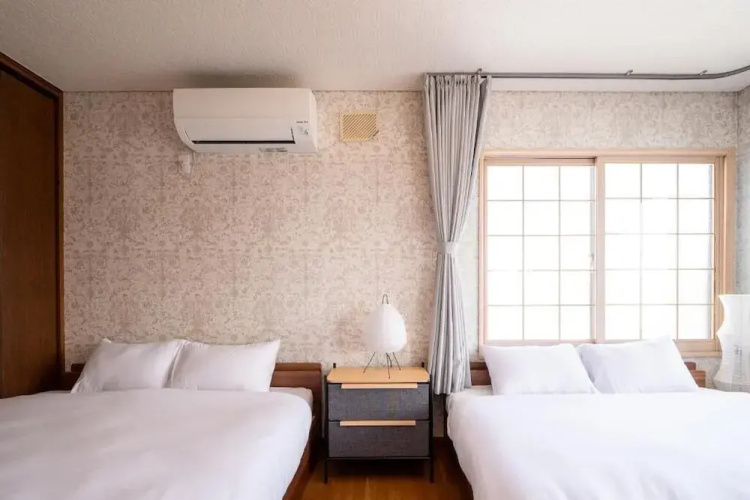 Nakamachi House