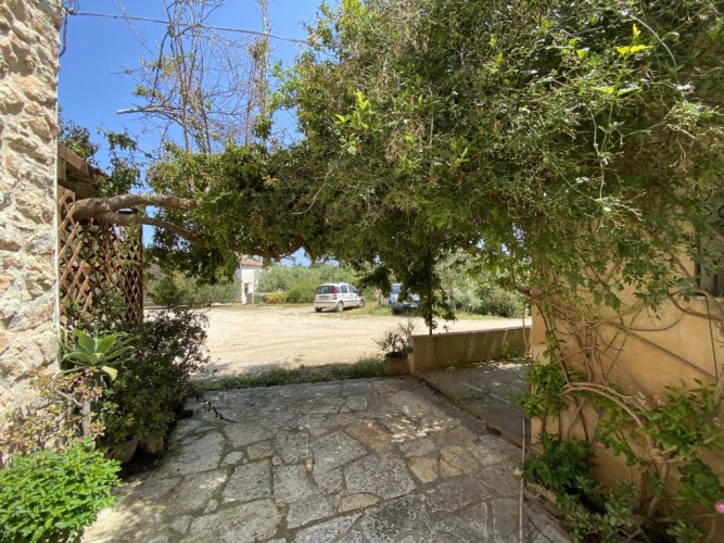2 Bedrooms Cottage