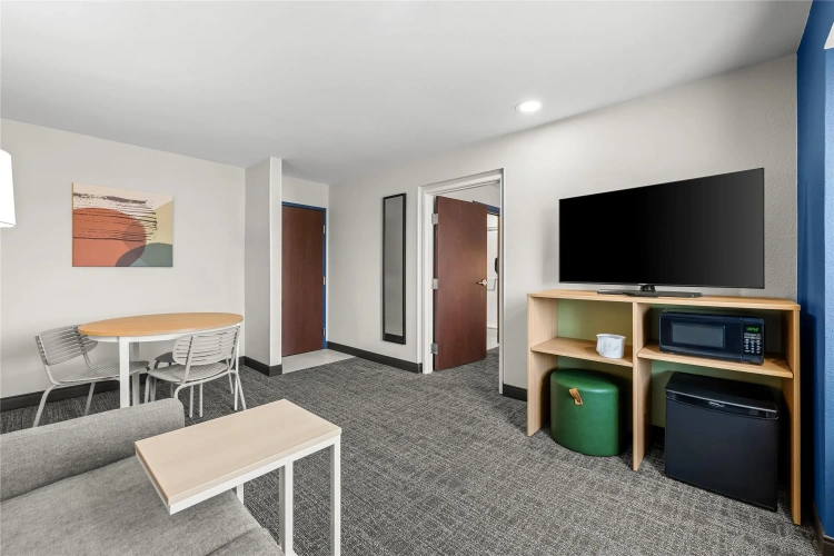 Quadruple Suite