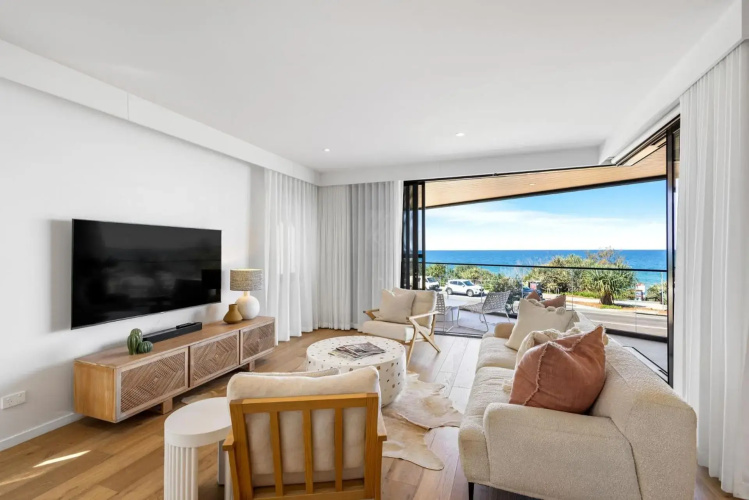 Coolum First Bay 121