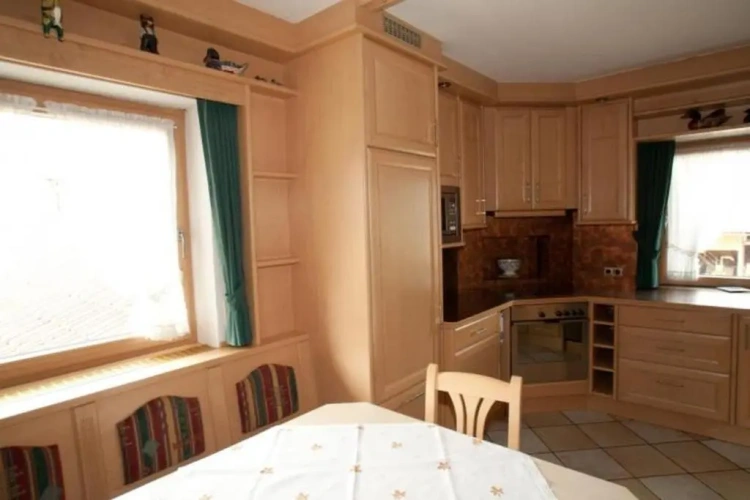 3 Bedrooms Apartment
