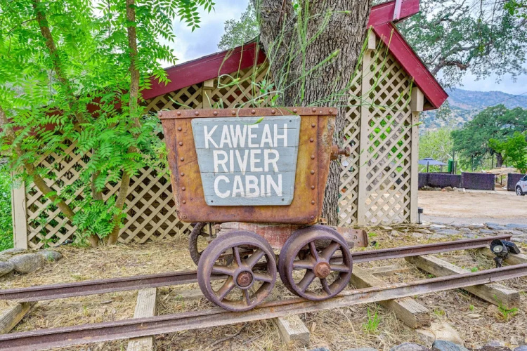 Updated Three Rivers Vacation Rental w/ Gas Grill