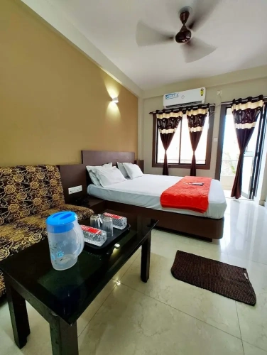 Deluxe Double room with city view
