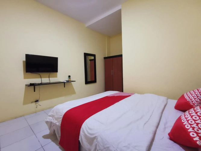 Hsp Residence by OYO Rooms