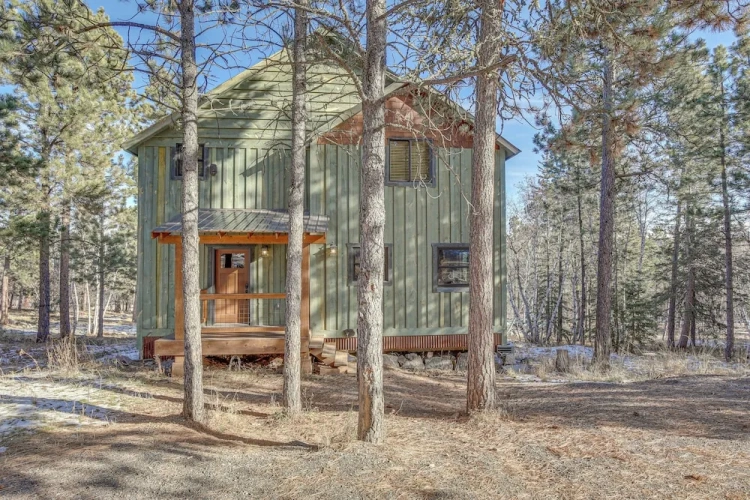 6 Bedrooms Cottage with balcony