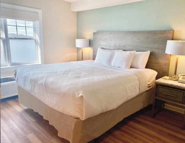 Atlantic Beach Hotel and Suites Newport
