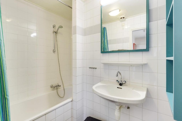 2 Bedrooms Villa