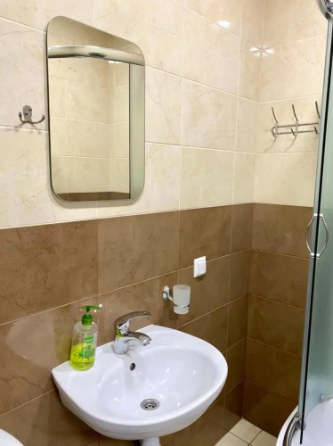 Apartment studio-біля вокзалу-недалеко від центру- наразі є світло