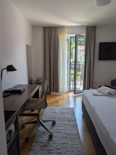 Deluxe Double room with balcony and with land view