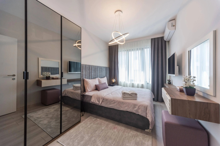 Green Hills Suites