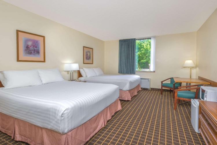 Quadruple Suite
