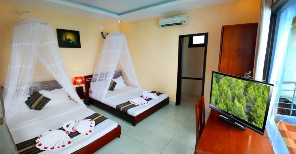 Standard Quadruple Family room