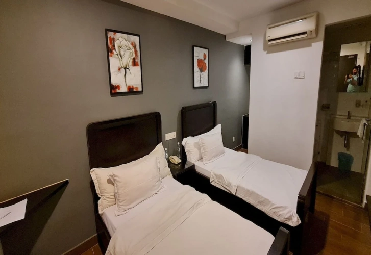 Standard No Window Twin room