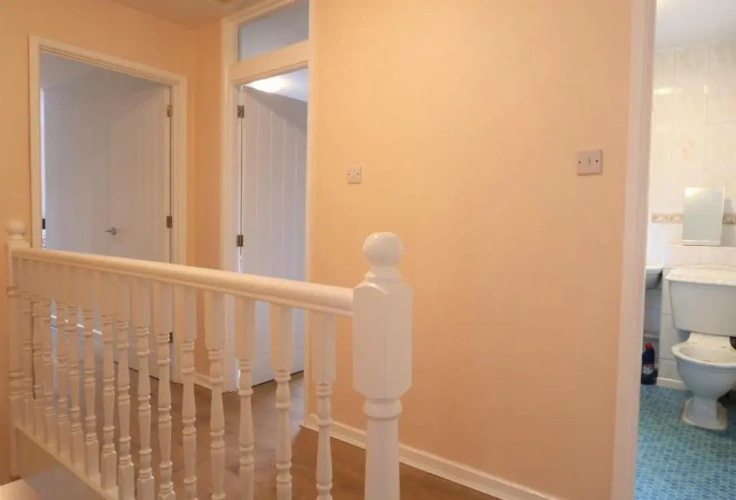 3 Bedrooms Apartment