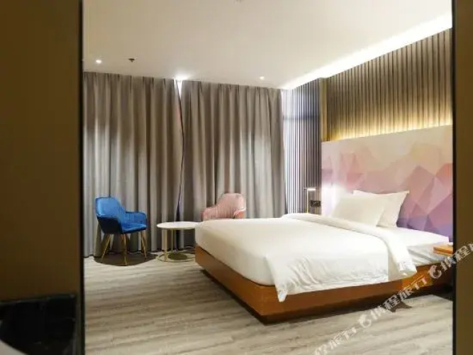 Joy Hotel