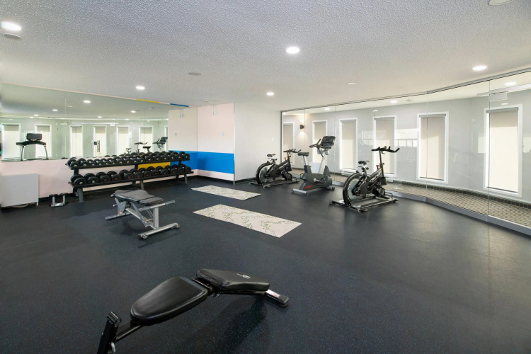 Clarion Pointe photo 20