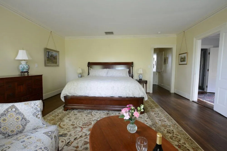 Woodville Bed and Breakfast