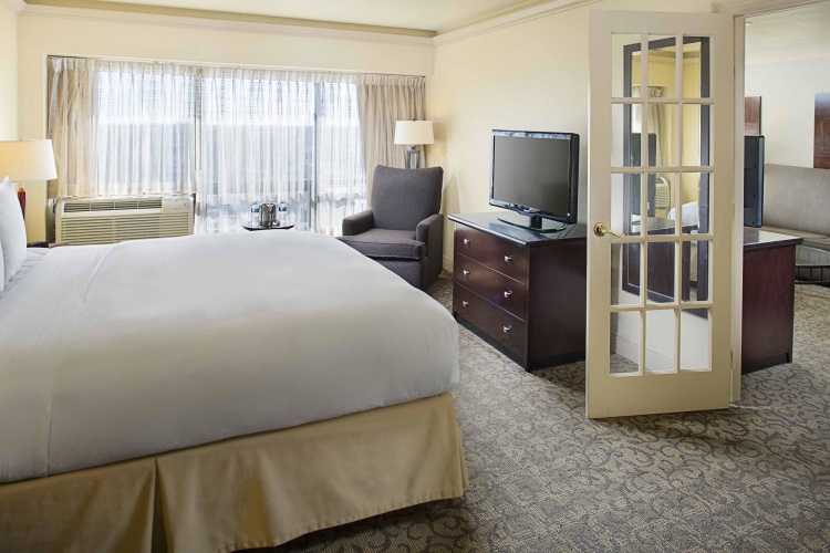 DoubleTree by Hilton New Orleans Airport photo 8