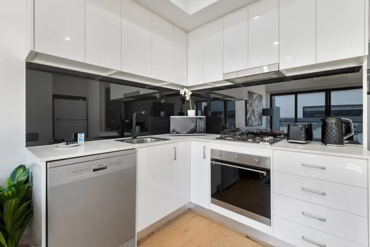 Comfortable 2BR Retreat With Balcony & Parking