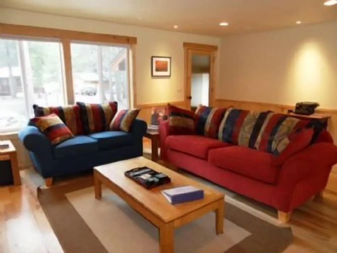 3 Bedrooms Cottage