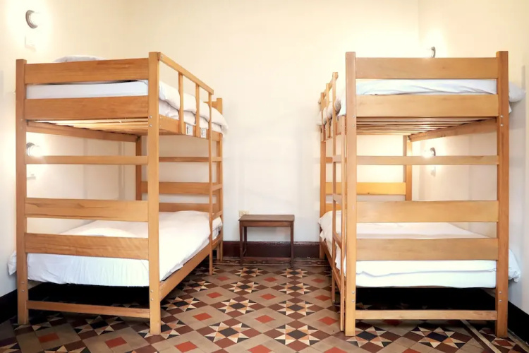 1900 Hostel