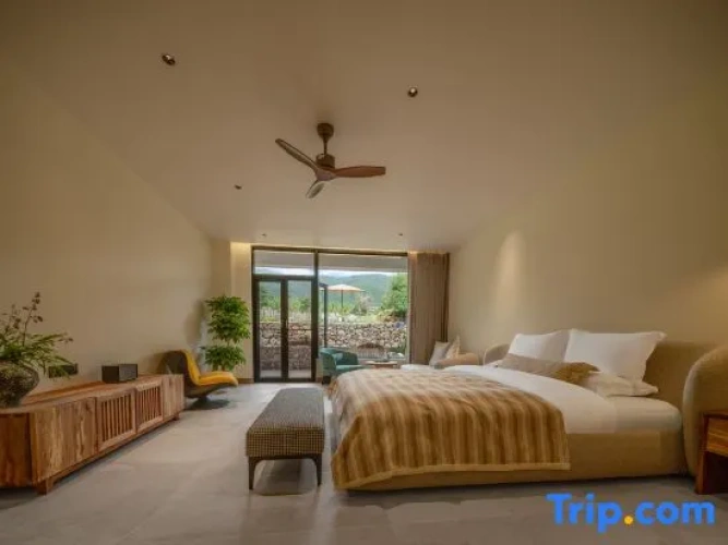 Economy Double room with view