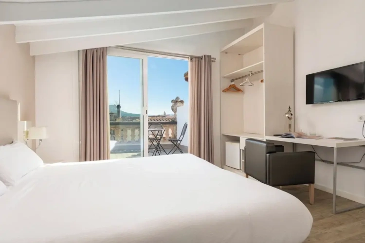 Premium room