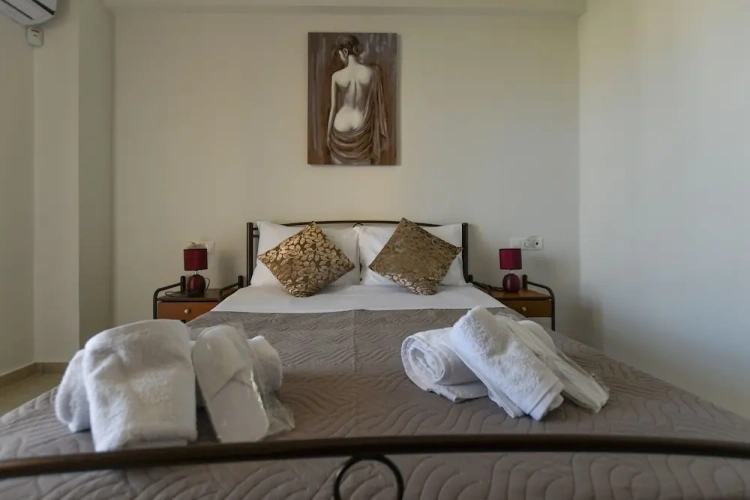 Superior Quintuple Apartment