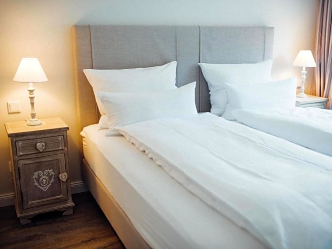 Suite with garden view