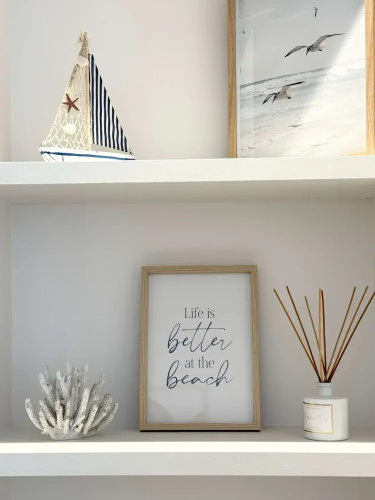 Spacious Bright Apartment Steps From the Beach i