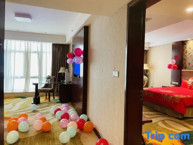 Quadruple Family Suite