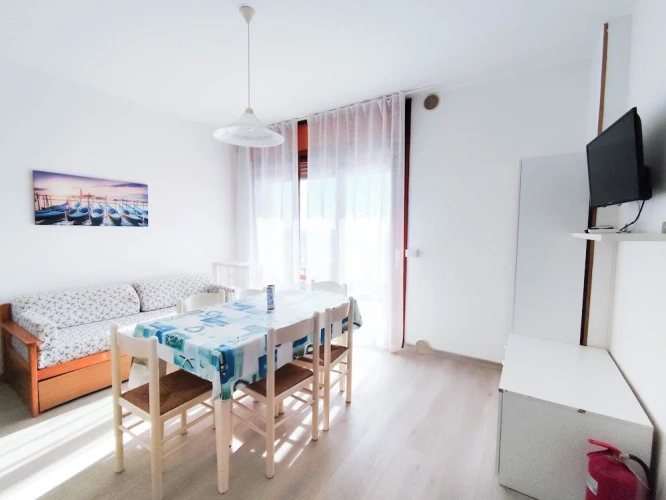 2 Bedrooms Apartment with balcony and with city view